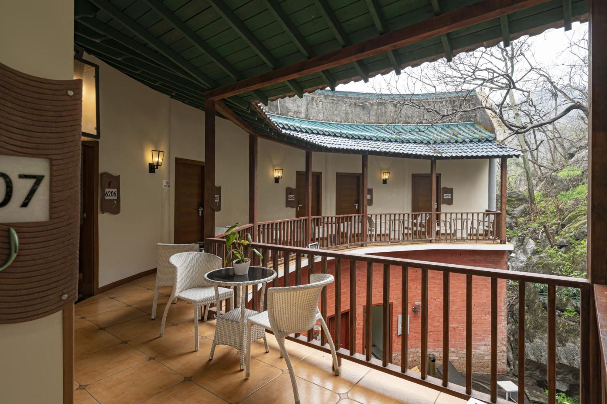 Guilin Crystal Crescent Moon Hotel מראה חיצוני תמונה